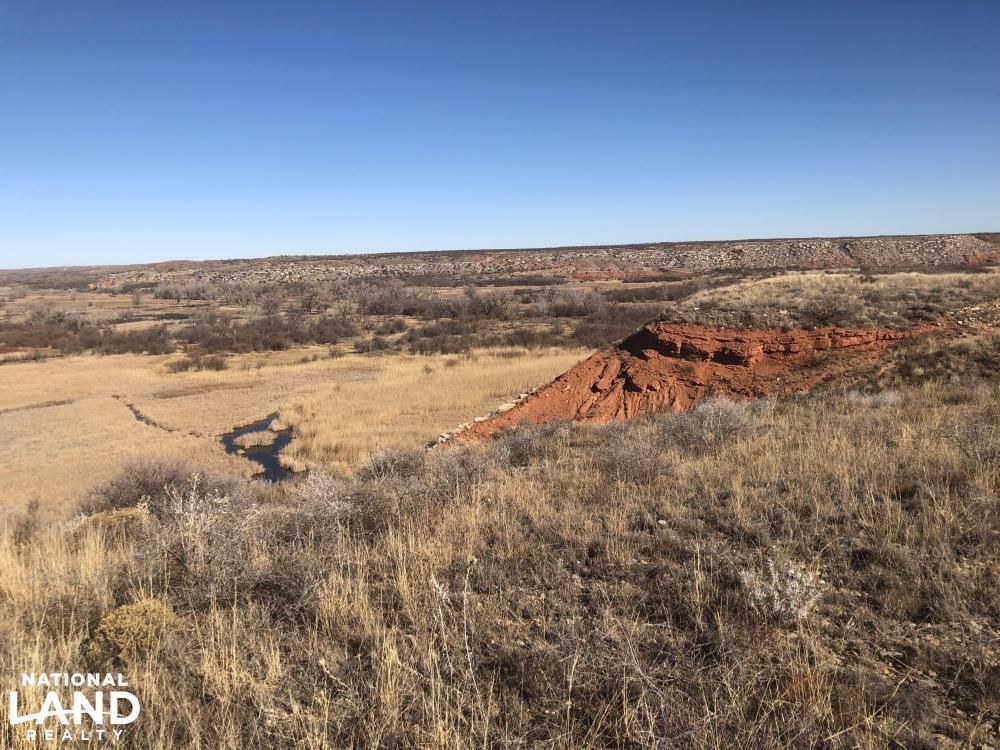 100 acres in Hutchinson County, Texas