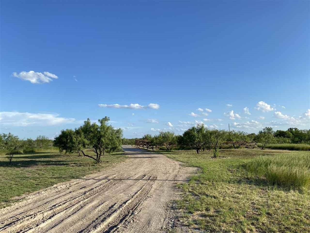 5 acres in b County, Texas