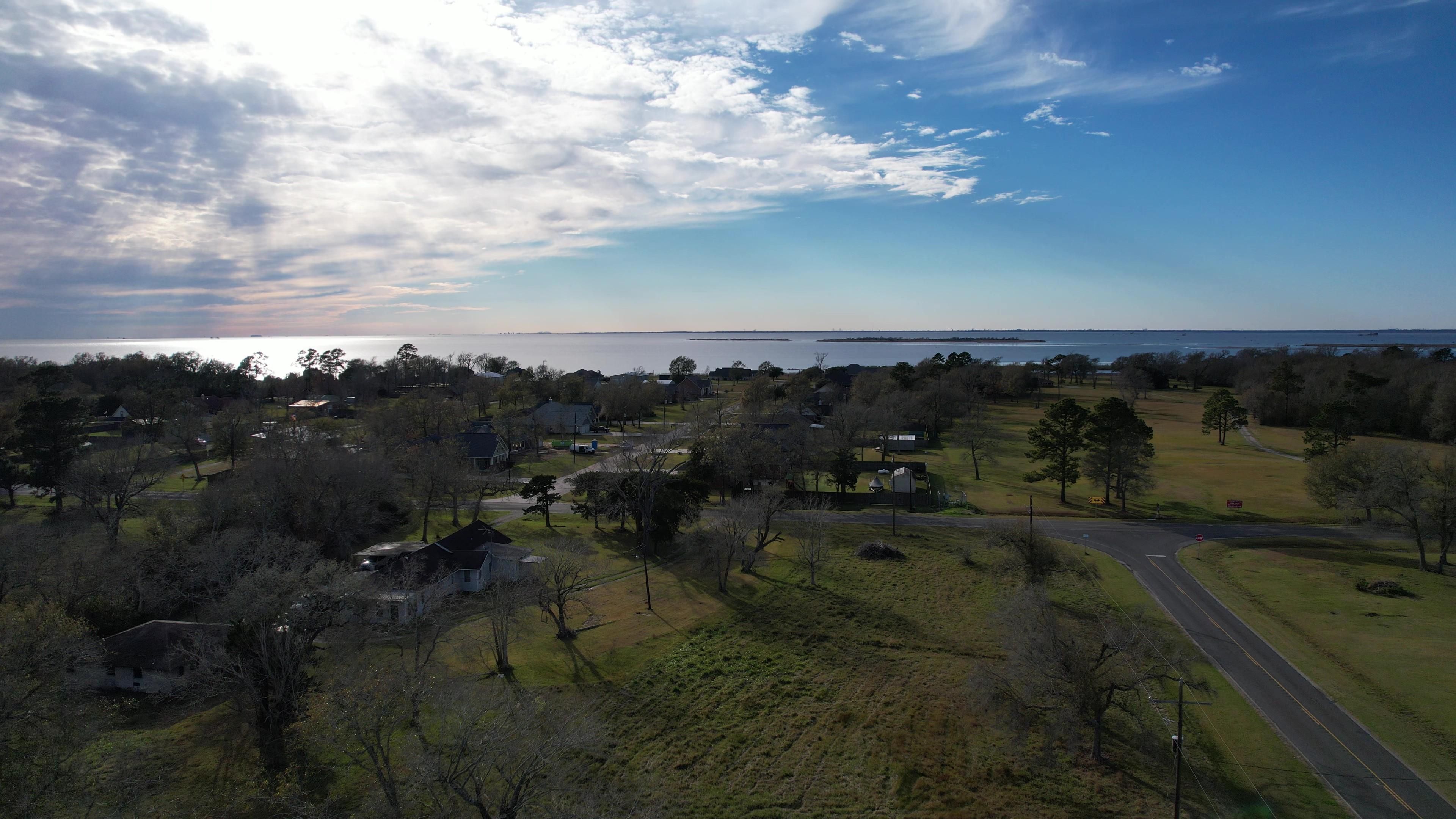 4.63 acres in Chambers County, Texas