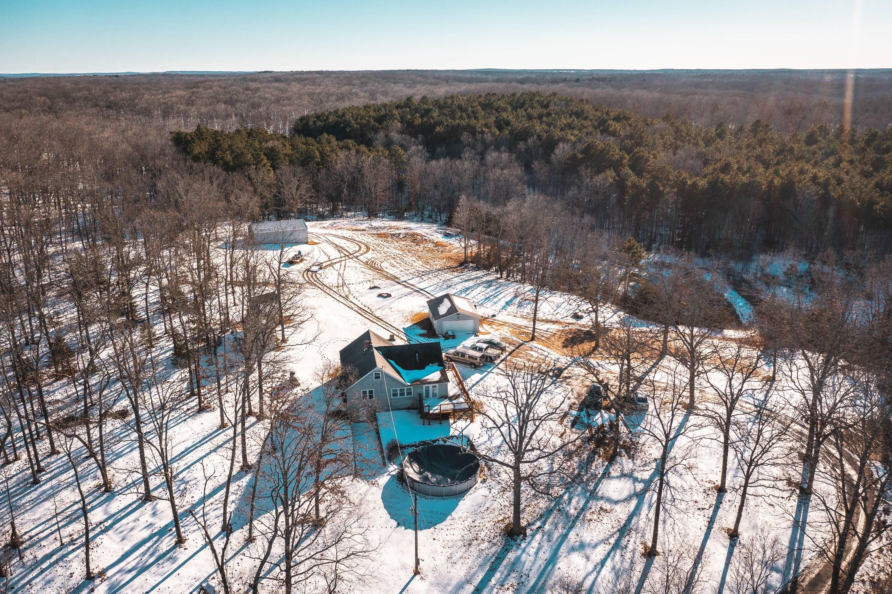 380 Long Springs Rd., Steelville, MO 65565