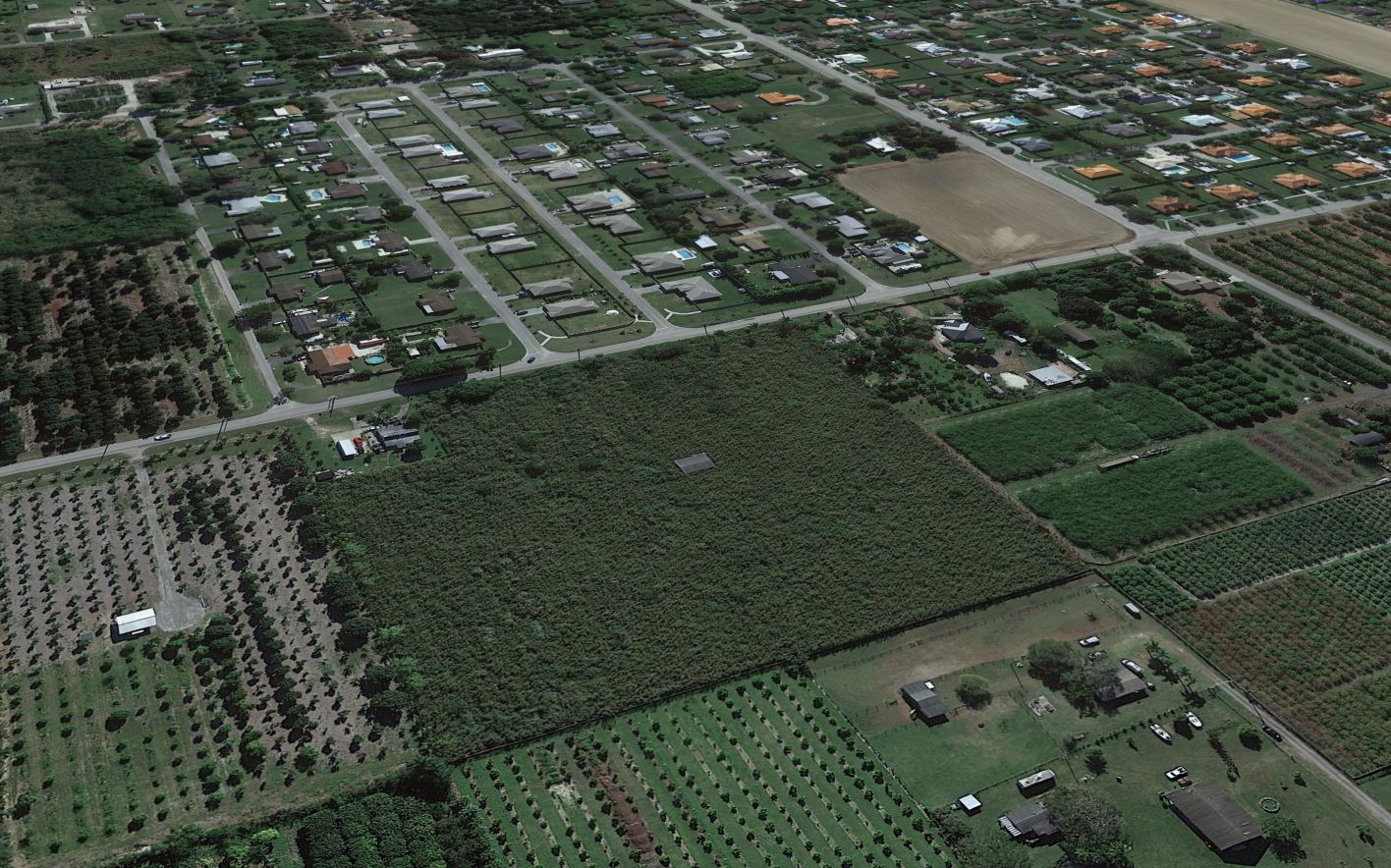10 acres in MiamiDade County, Florida