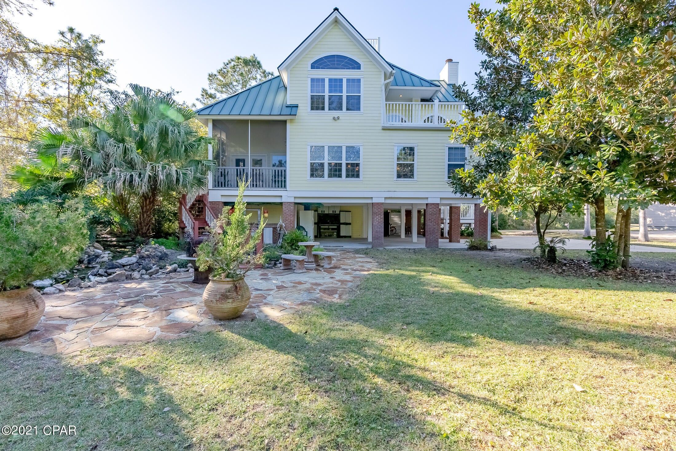 1.6 acres in Franklin County, Florida