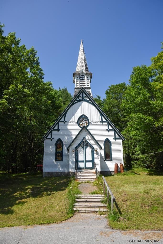 1.17 acres in Warren County, New York