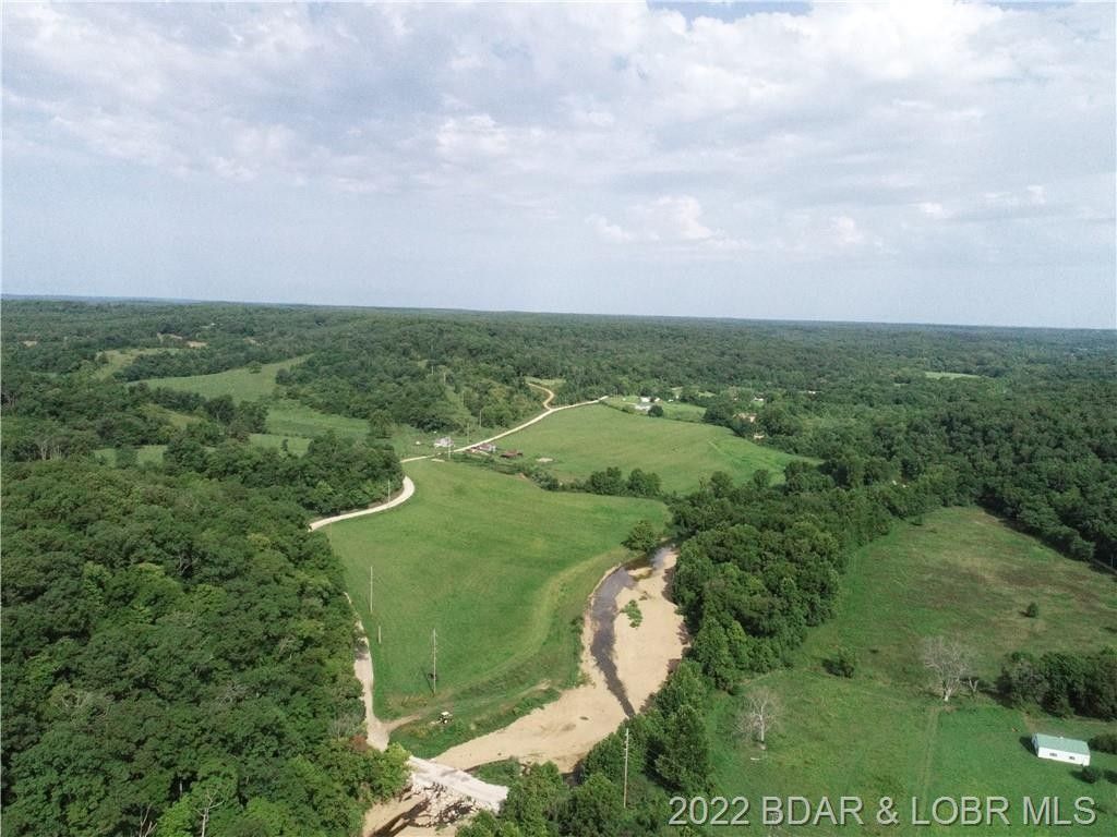 153 acres in Miller County, Missouri