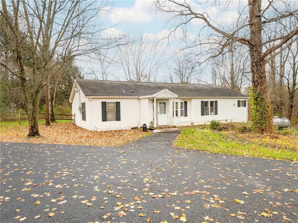 2.71 acres in Cayuga County, New York