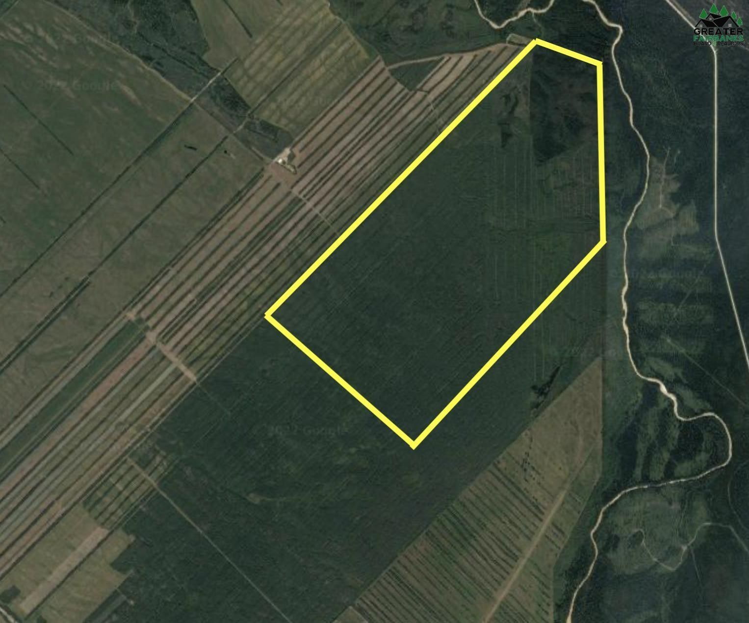 900 acres in Southeast Fairbanks Borough, Alaska