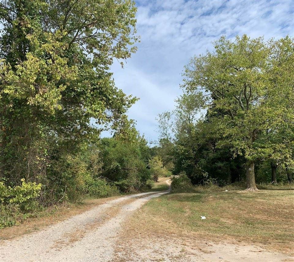 15.68 acres in Meade County, Kentucky