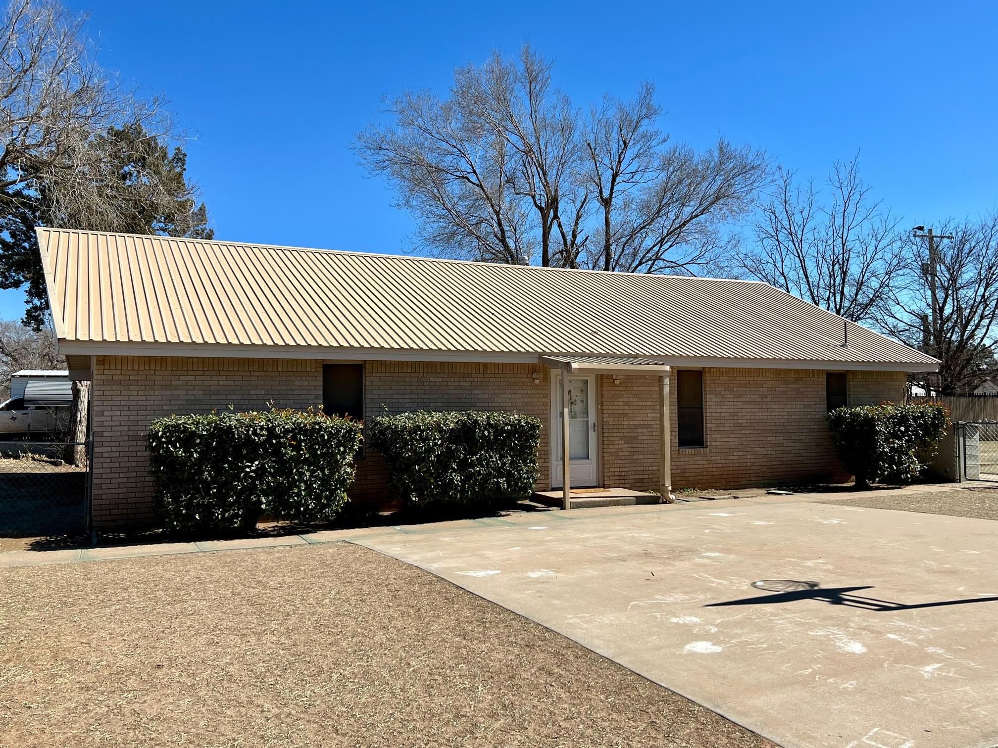 408 12th St NW, Childress, TX 79201 MLS 221494