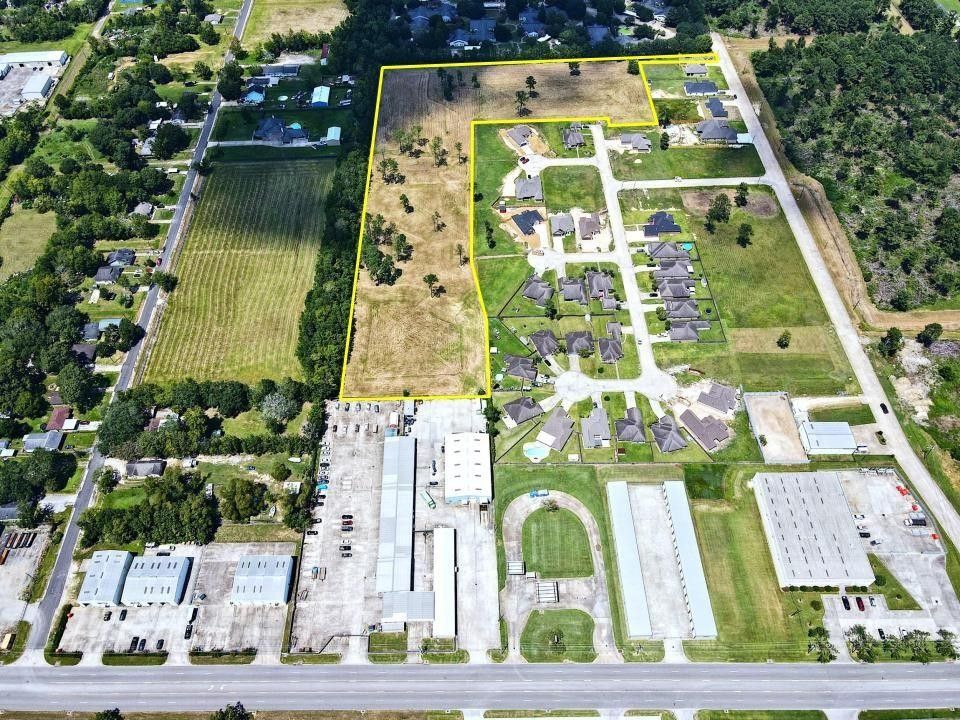 10 acres in Jefferson County, Texas