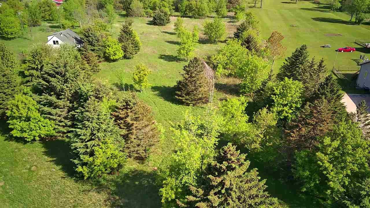 4.7 acres in Marquette County, Wisconsin