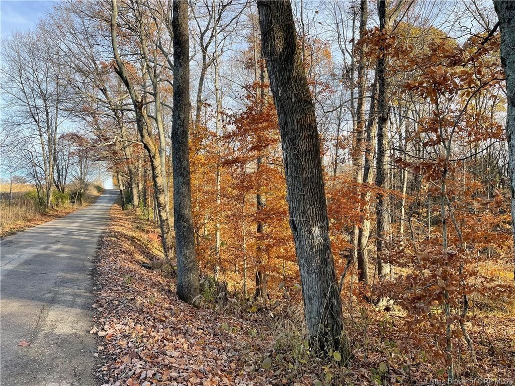 5 acres in Washington County, Indiana