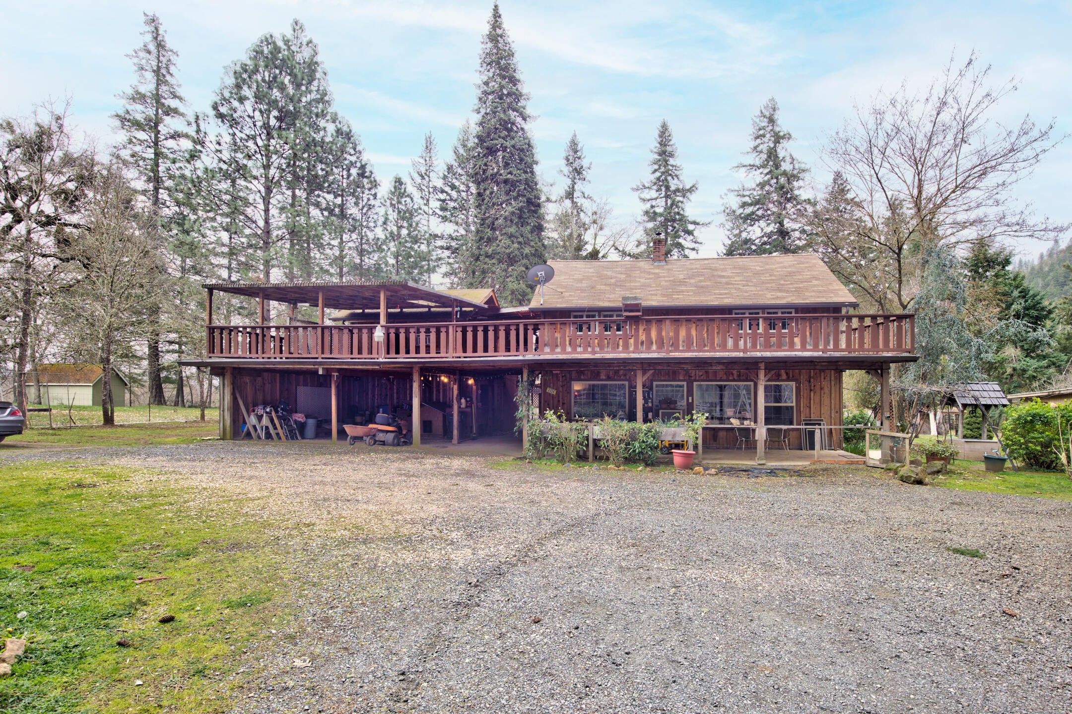 1.73 acres in Josephine County, Oregon