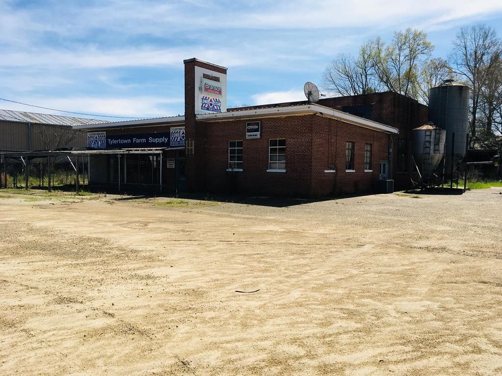 2.4 acres in Walthall County, Mississippi