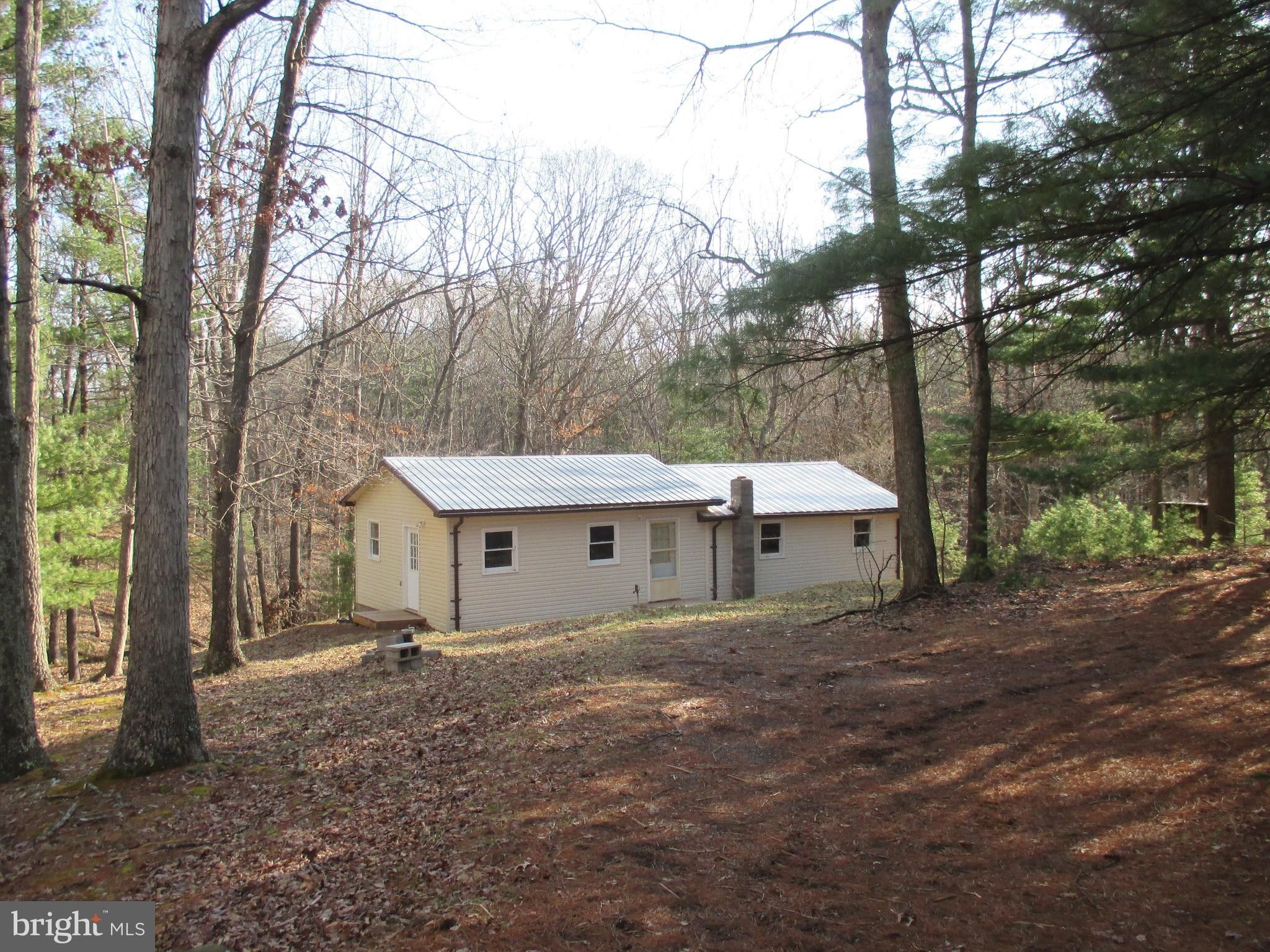 5.89 acres in Hardy County, West Virginia