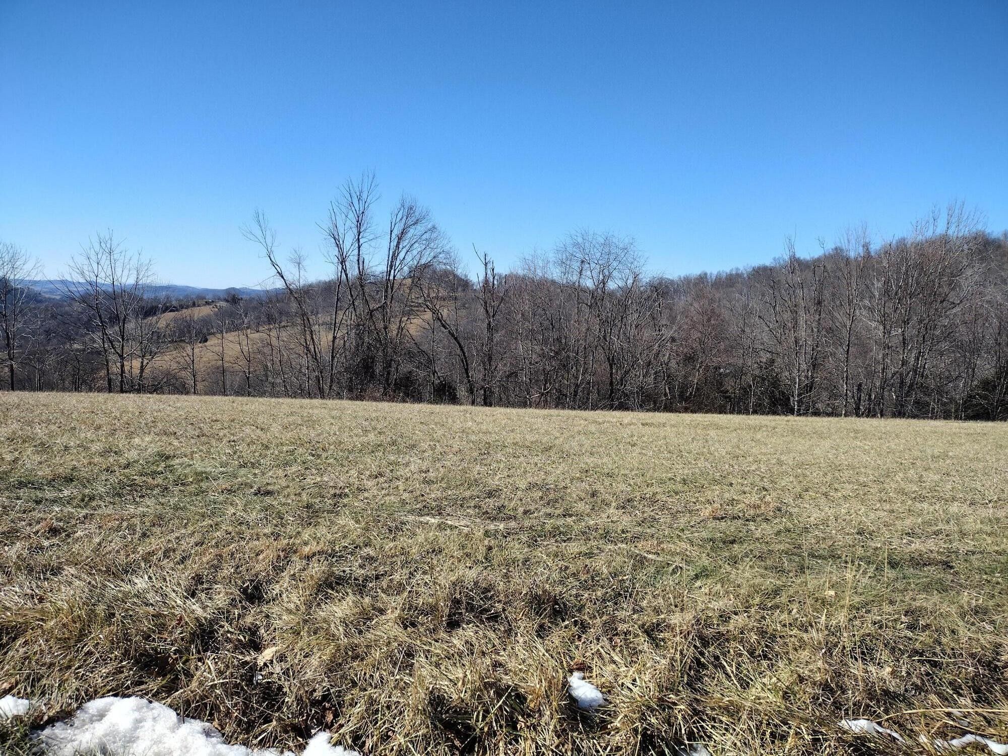 3.1 acres in Russell County, Virginia