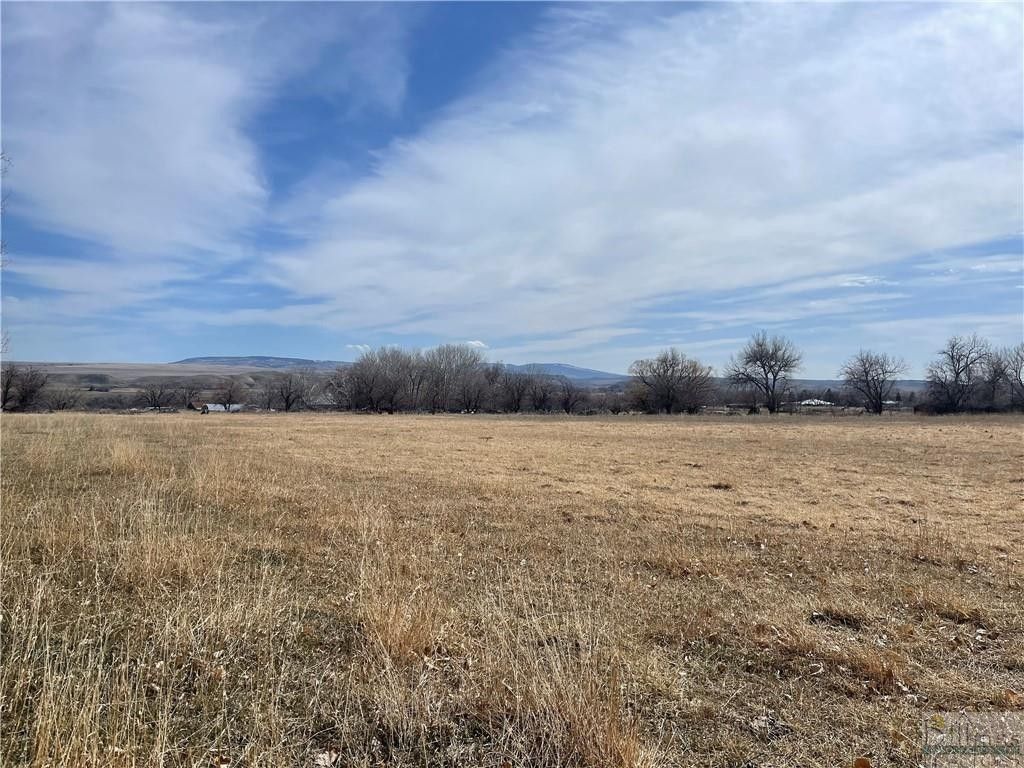 15 acres in Carbon County, Montana