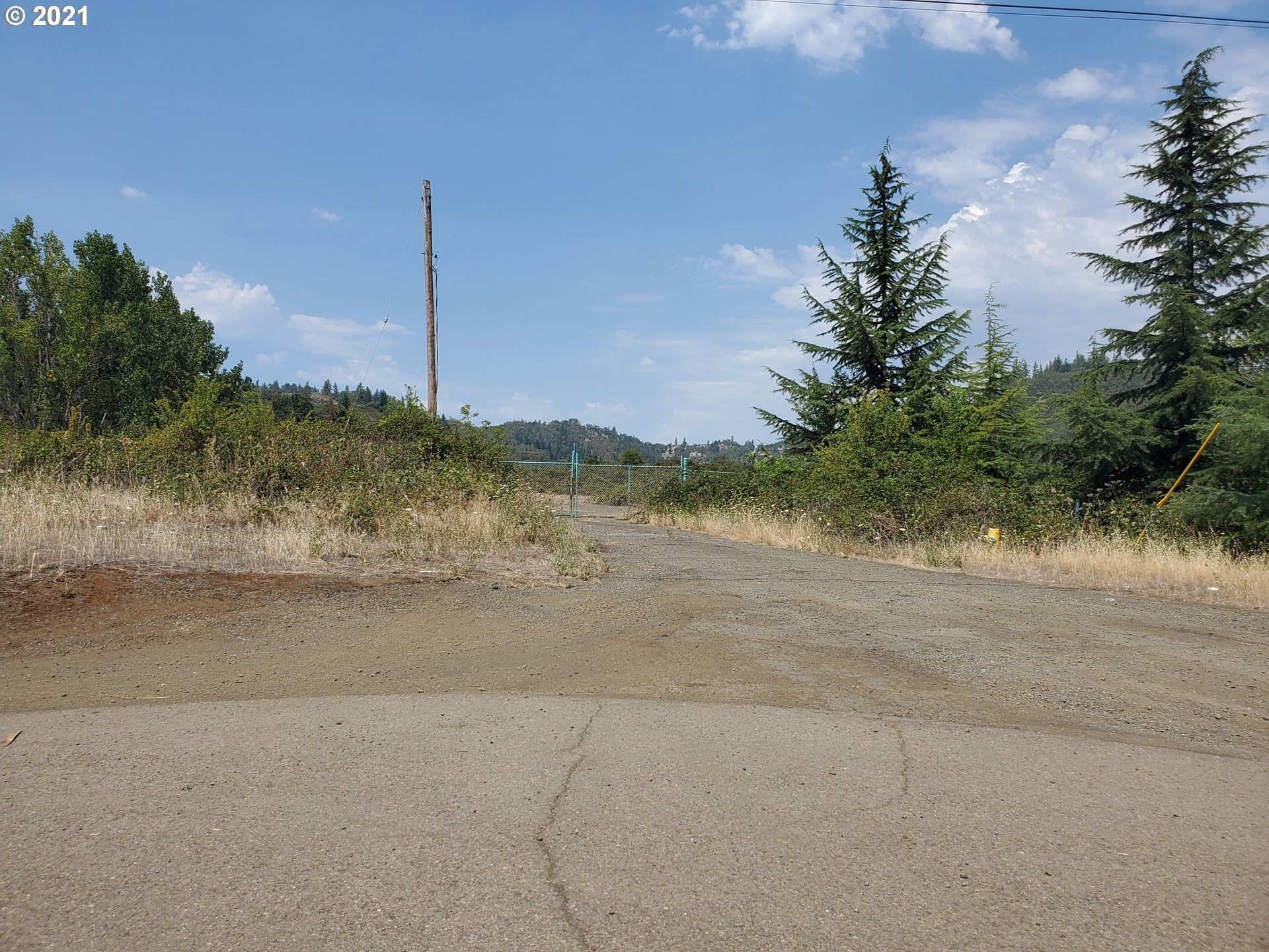 9.88 acres in Douglas County, Oregon