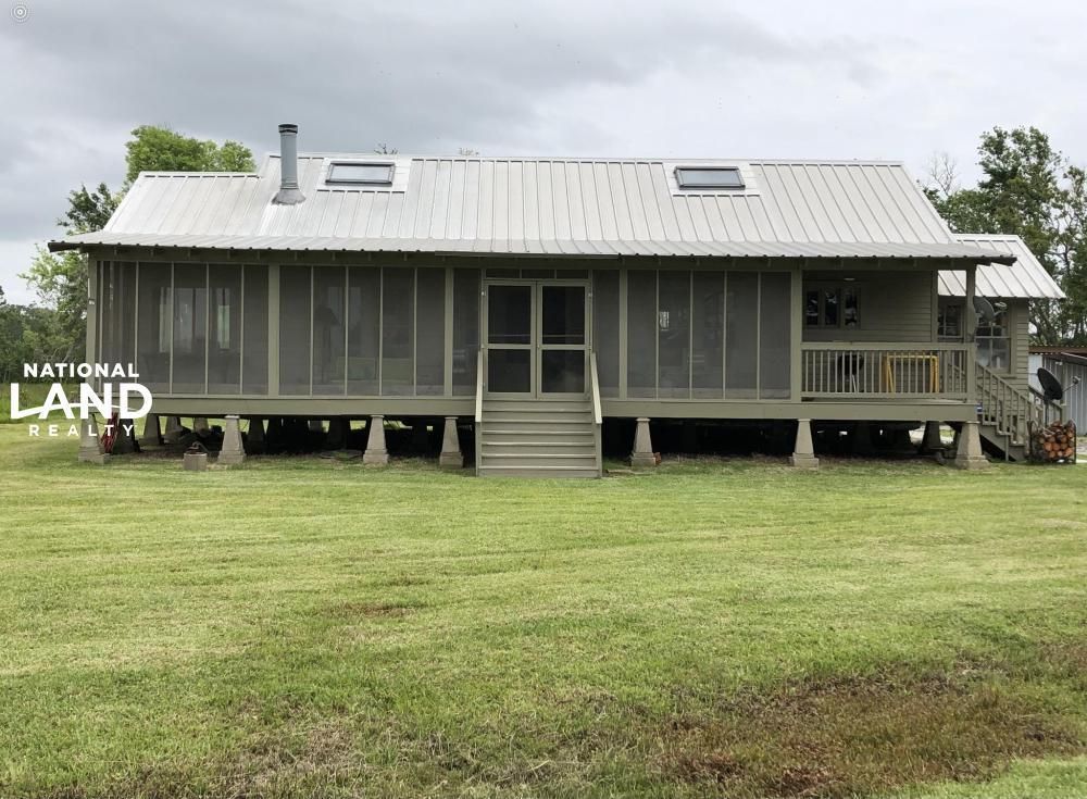 25737 pine island rd, Abbeville, LA 70510