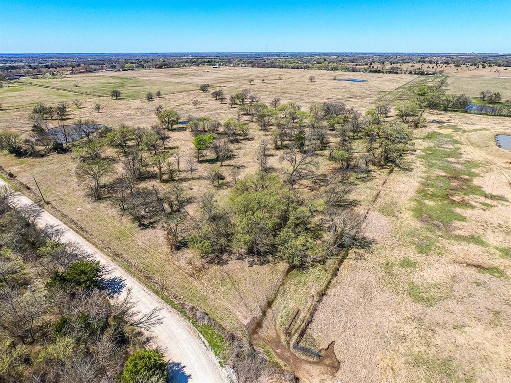 19.93 acres in Navarro County, Texas