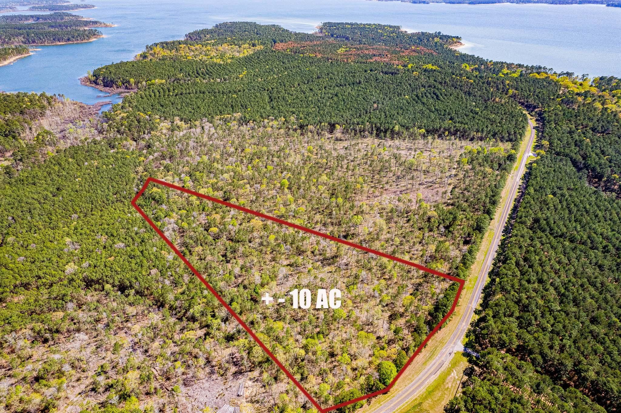 10 acres in San Augustine County, Texas