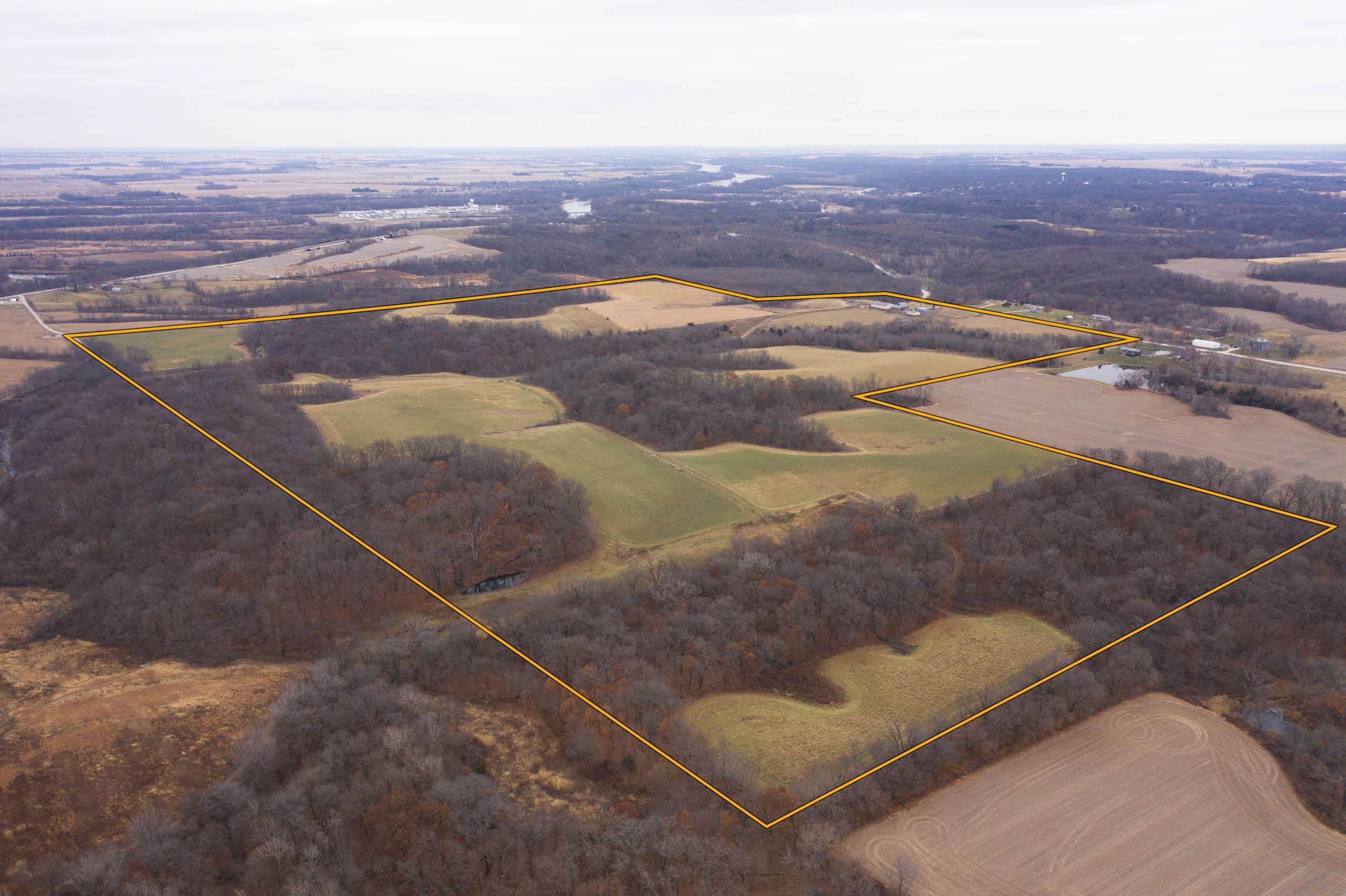 200 acres in Louisa County, Iowa