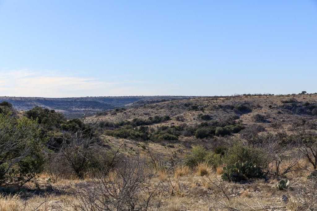 1,600 acres in Val Verde County, Texas