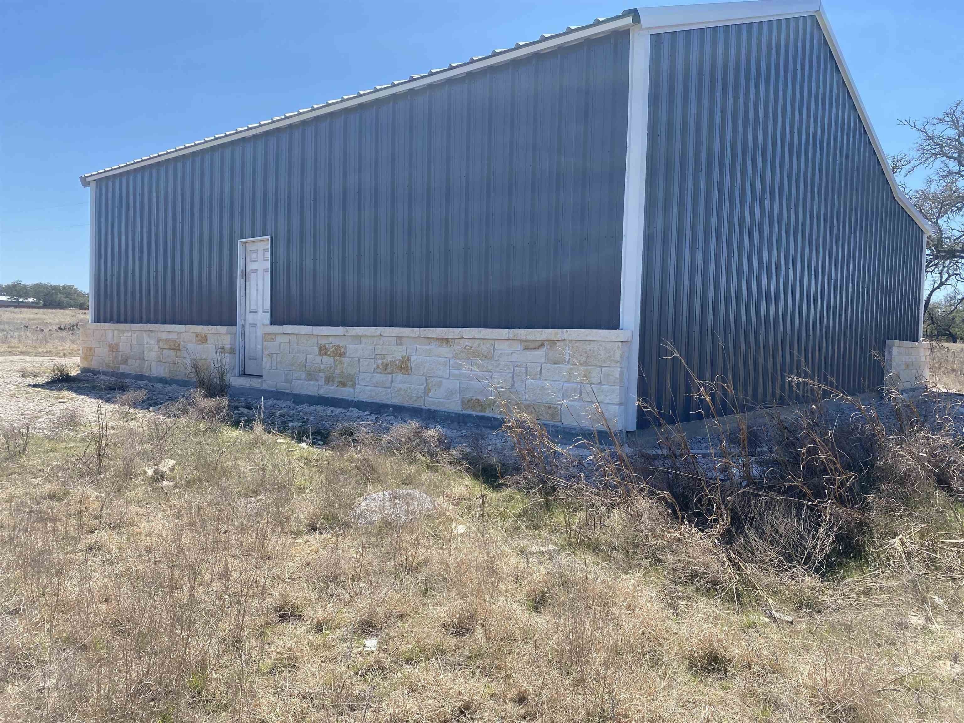 10.75 acres in County, Texas