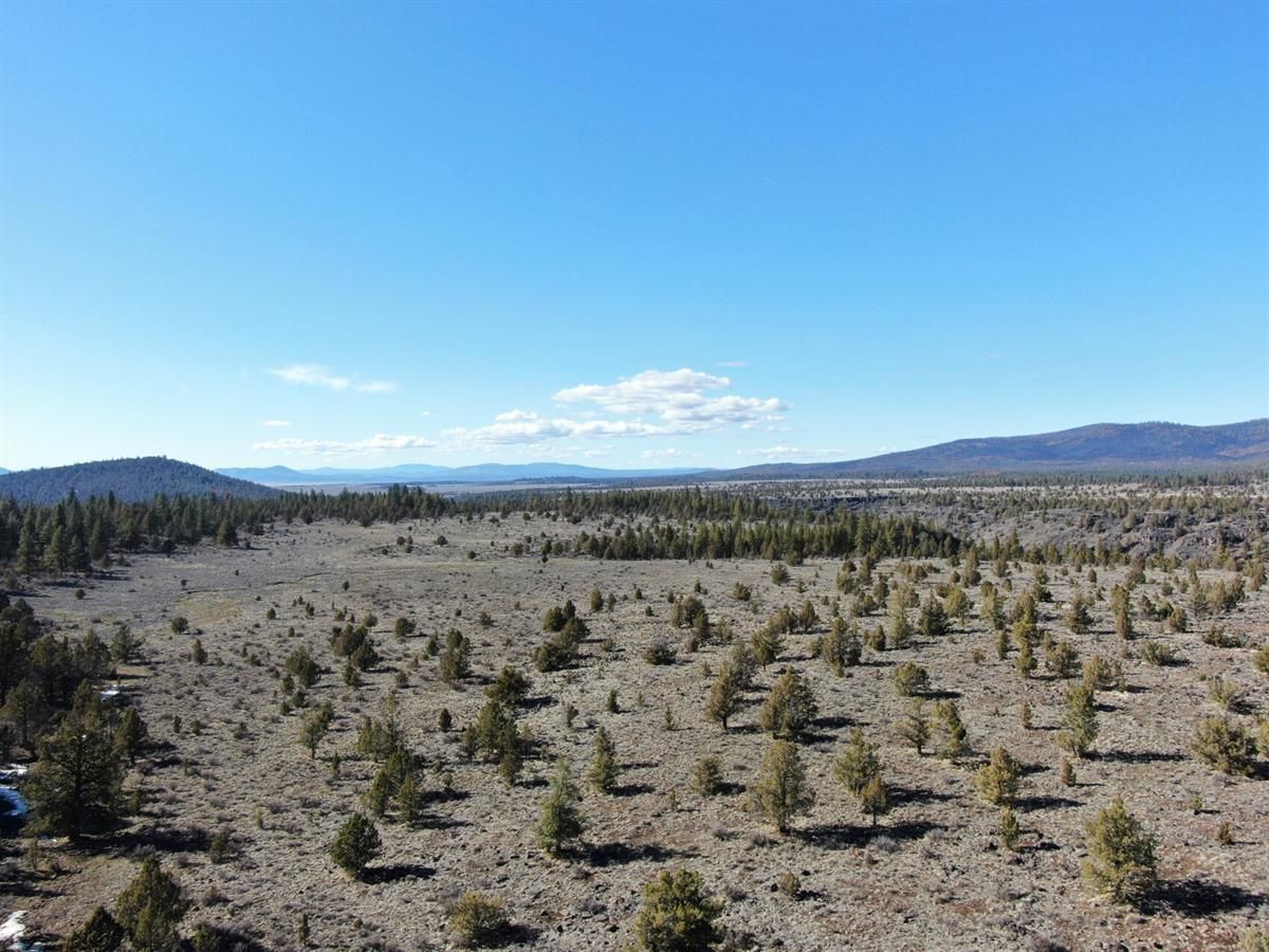 2.4 acres in Lake County, Oregon