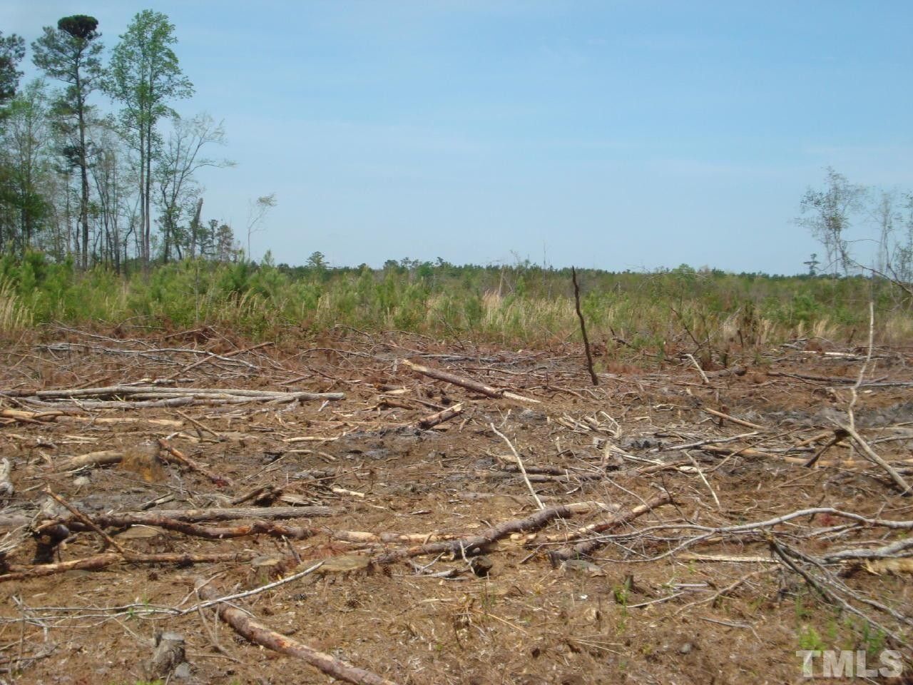 8 acres in Sampson County, North Carolina