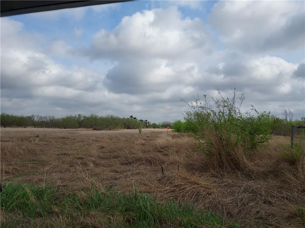 10 acres in Nueces County, Texas