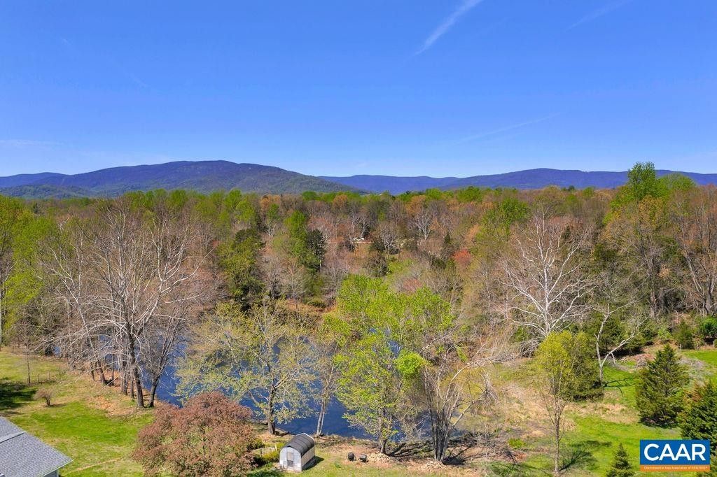 10 acres in Albemarle County, Virginia