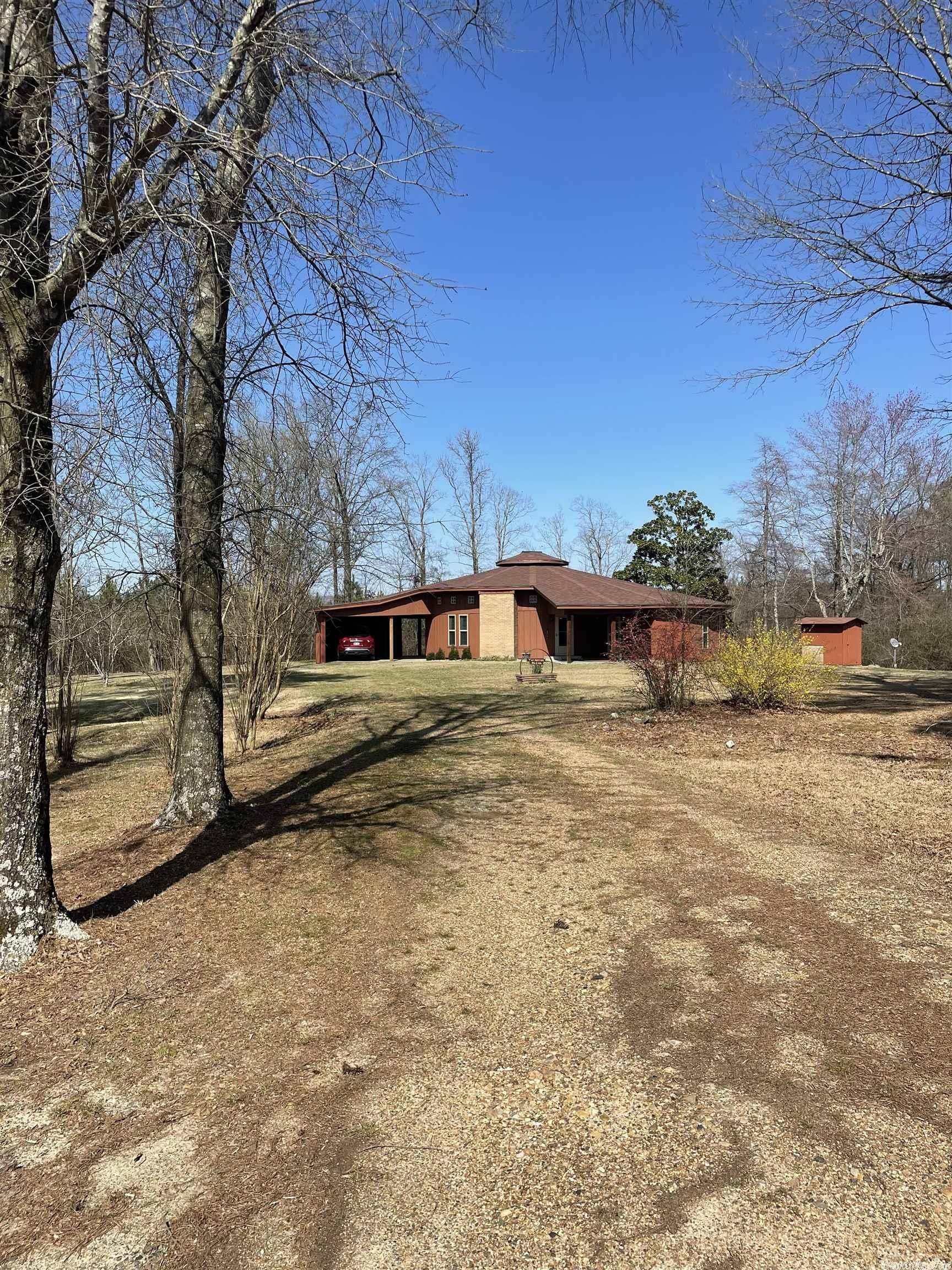 5 acres in Howard County, Arkansas
