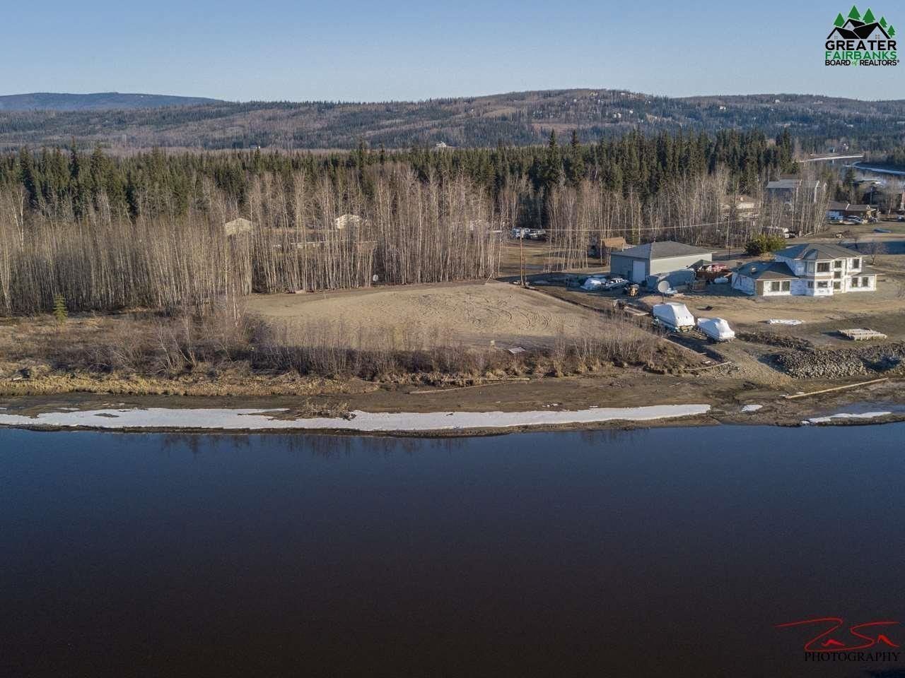0.92 acres in Fairbanks North Star Borough, Alaska
