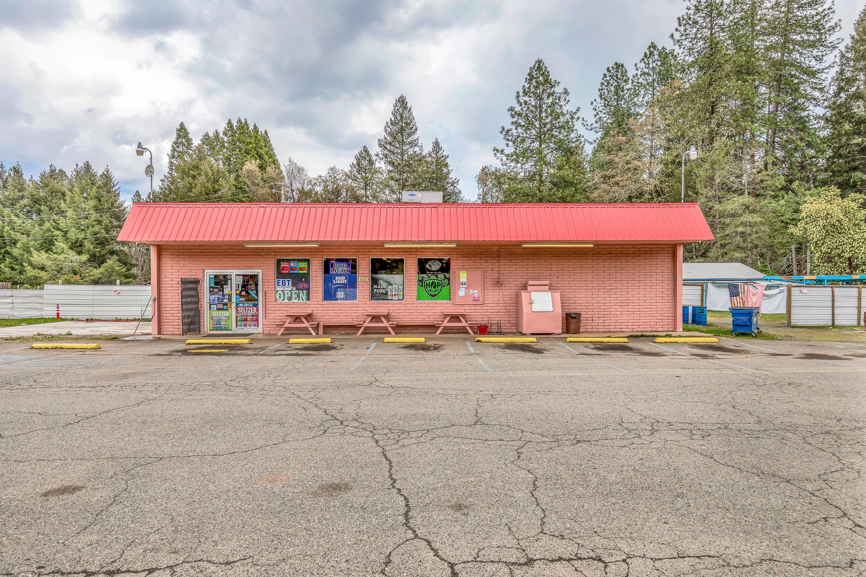 1.03 acres in Josephine County, Oregon