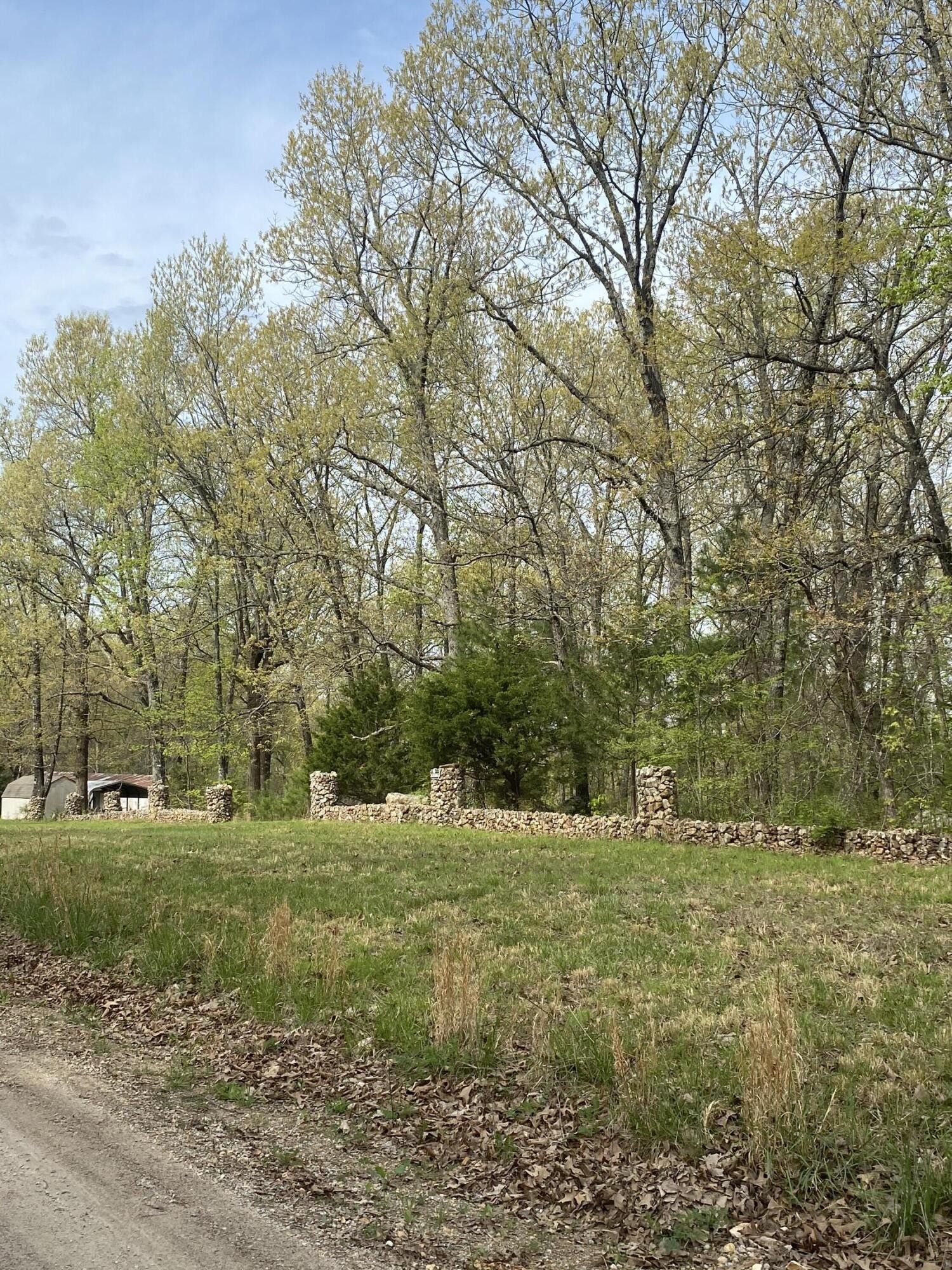 83 acres in Ozark County, Missouri