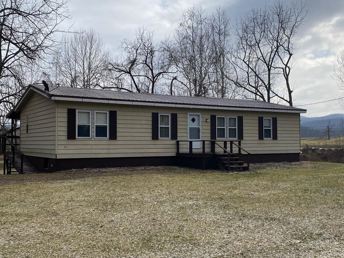 8.94 acres in Pendleton County, West Virginia