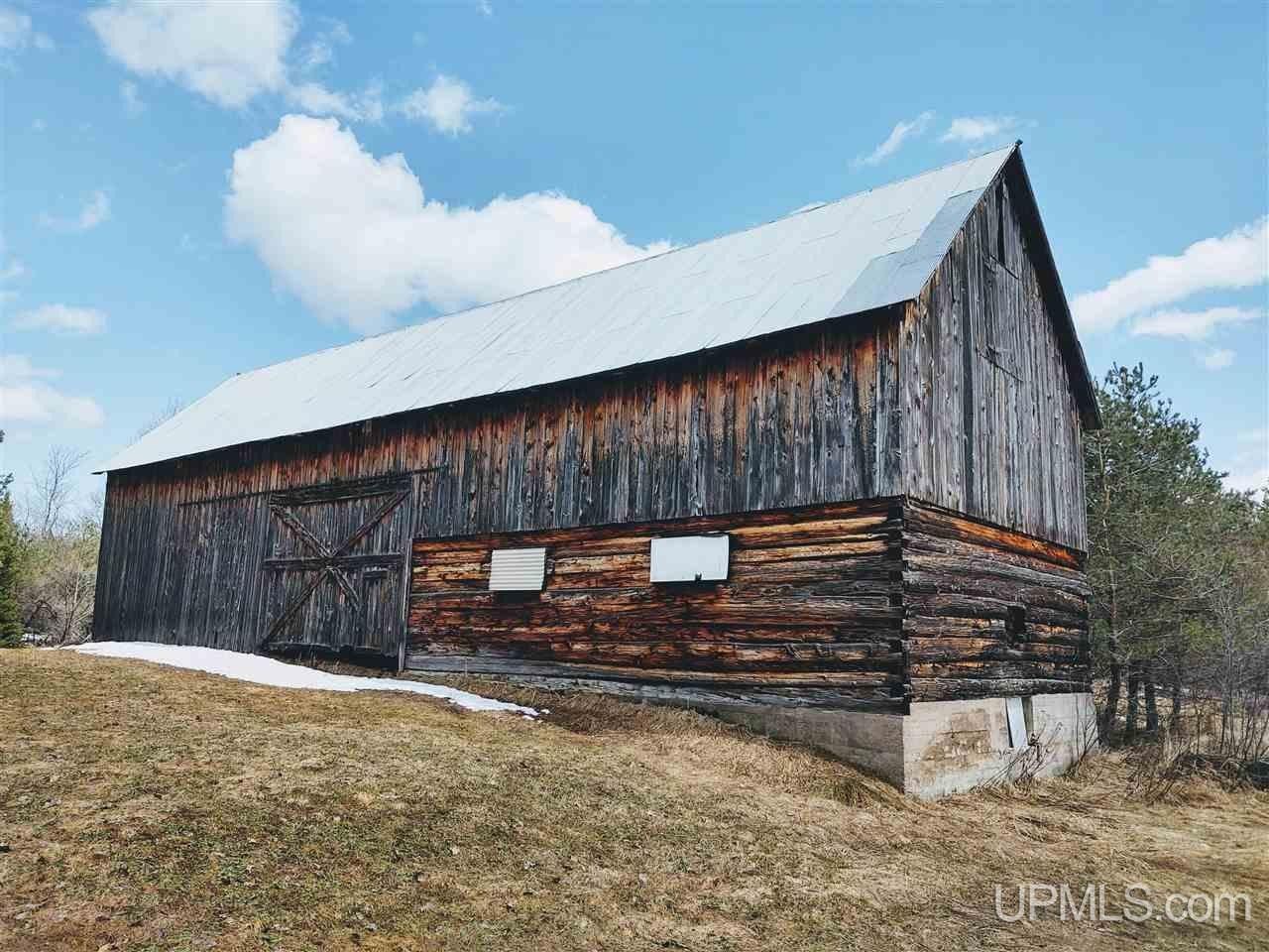 180 acres in Houghton County, Michigan