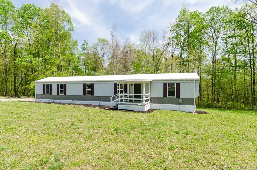 4 acres in Washington County, Indiana