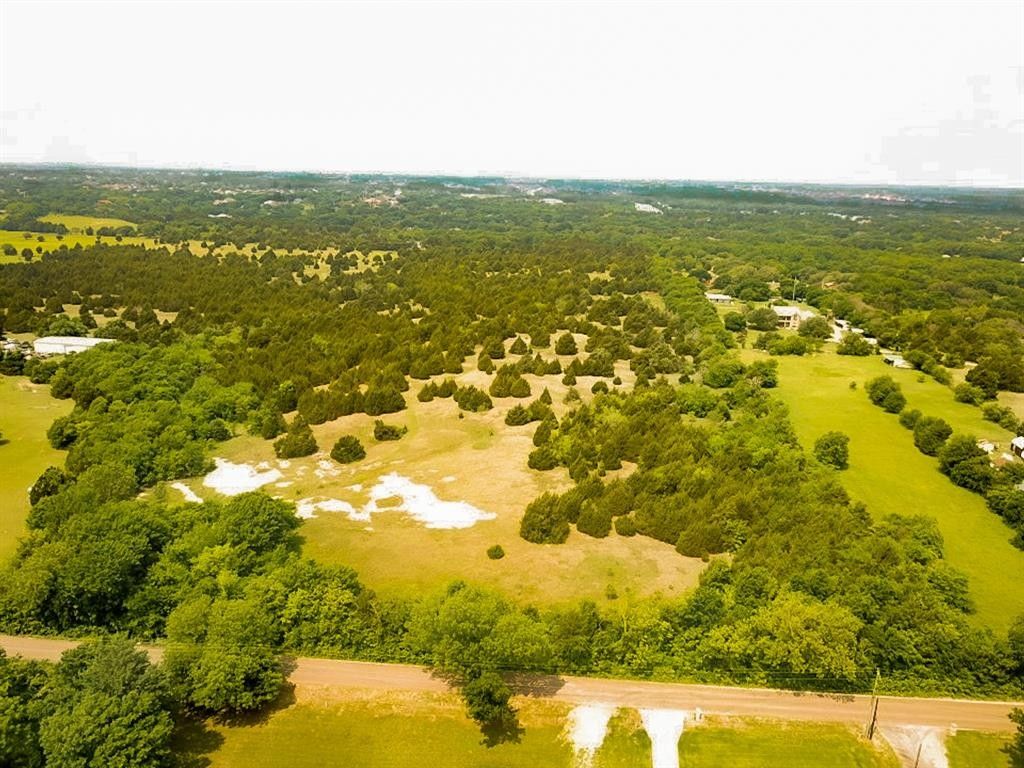 20 acres in Ellis County, Texas