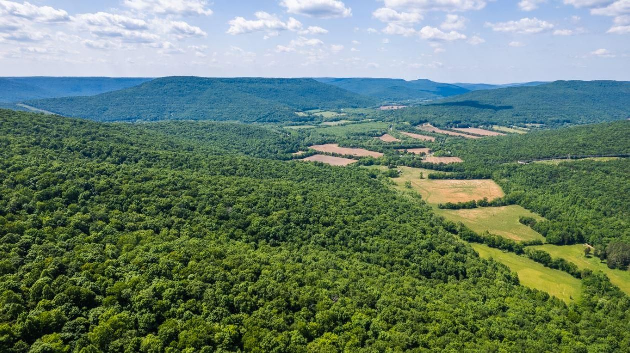 1,434.9 acres in Jackson County, Alabama