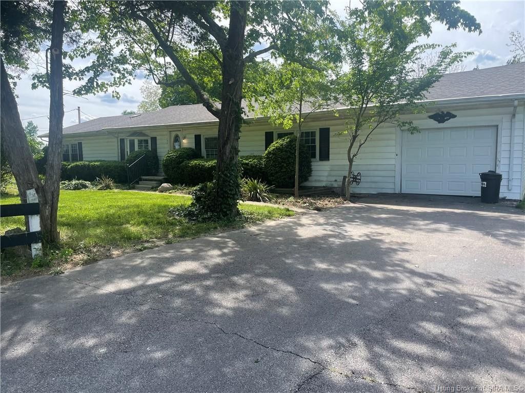 5 acres in Clark County, Indiana