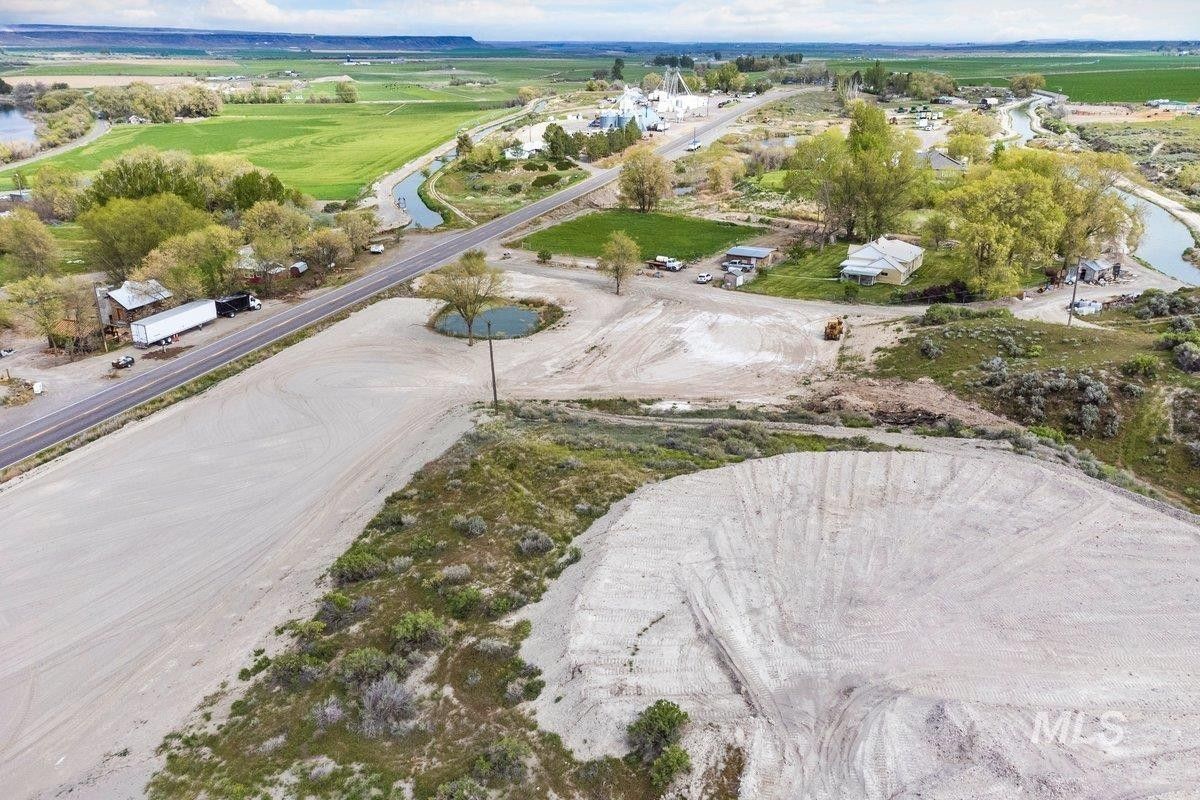 4.97 acres in Owyhee County, Idaho