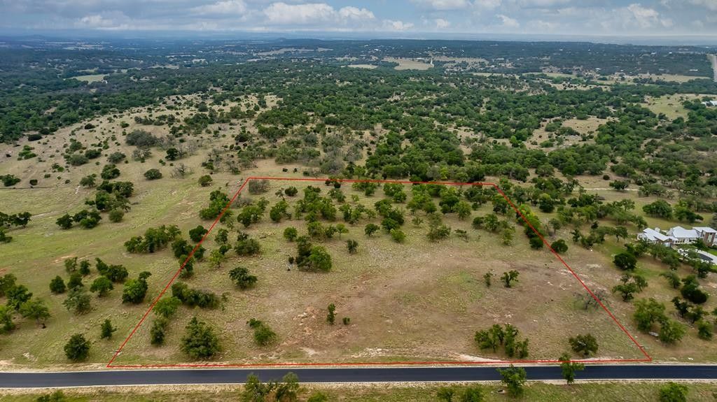 10 acres in Kendall County, Texas