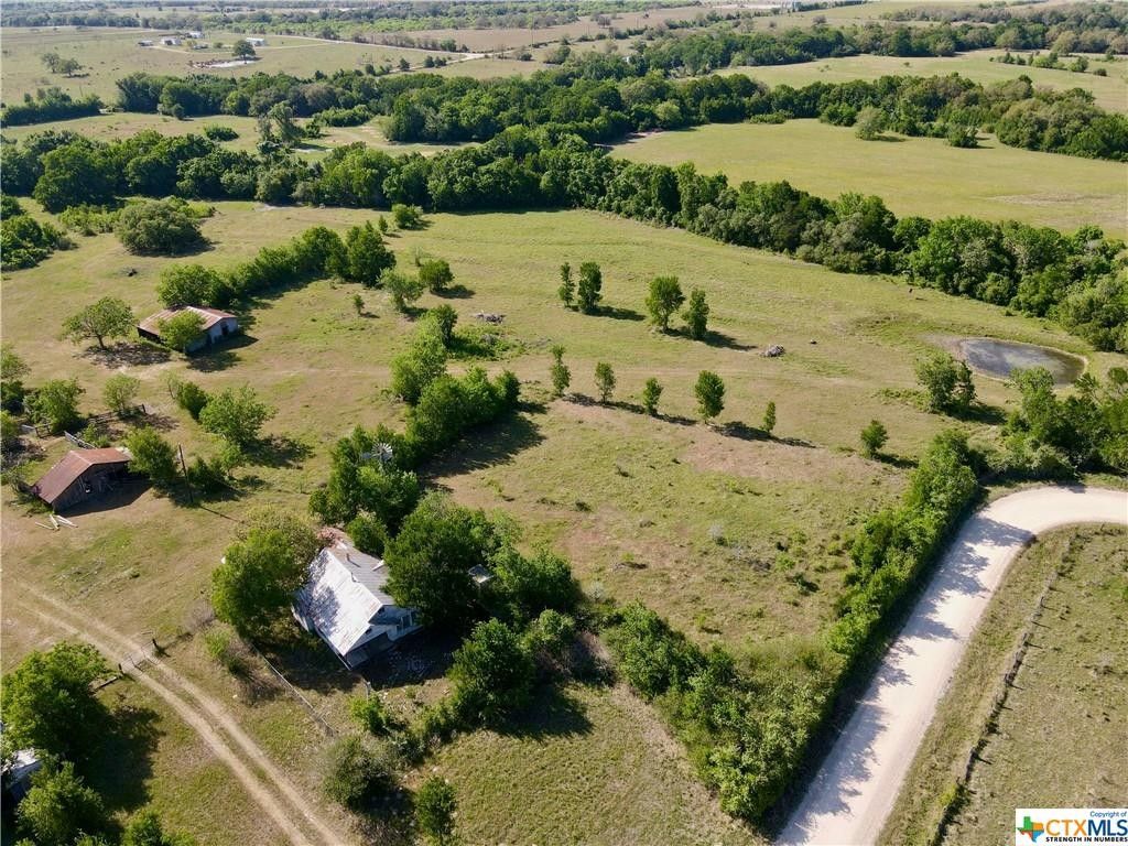 8 acres in Gonzales County, Texas