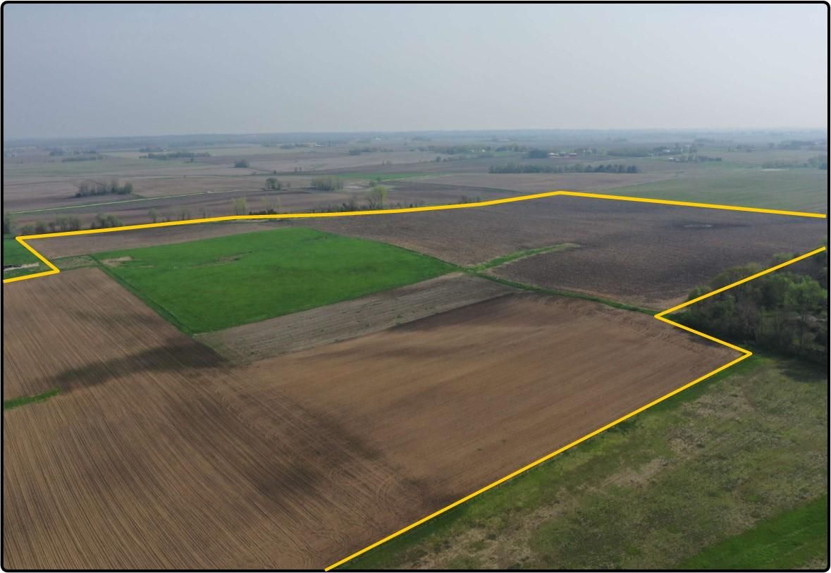 85.9 acres in Black Hawk County, Iowa