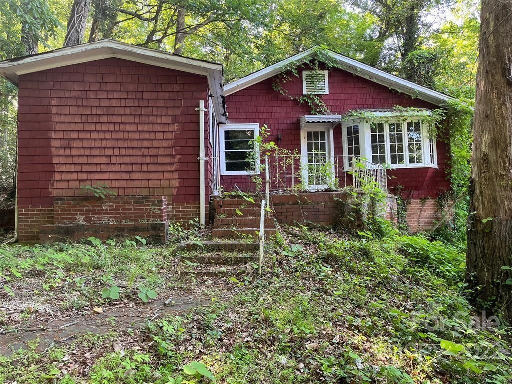 1.34 acres in Polk County, North Carolina