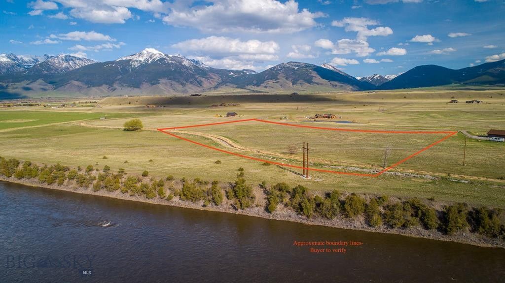 10.38 acres in Park County, Montana