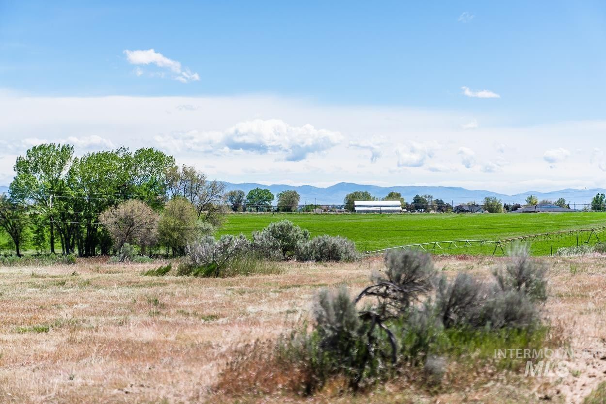 3.84 acres in Canyon County, Idaho