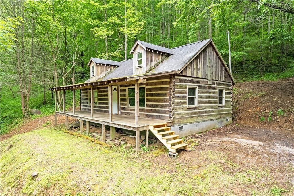 6.75 acres in Madison County, North Carolina