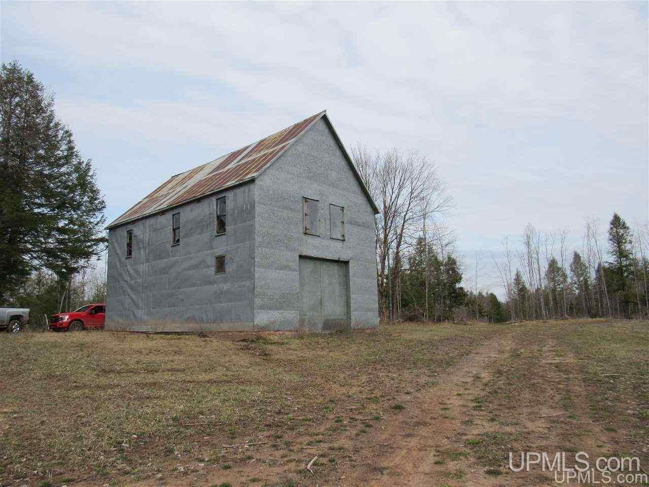 80 acres in Houghton County, Michigan